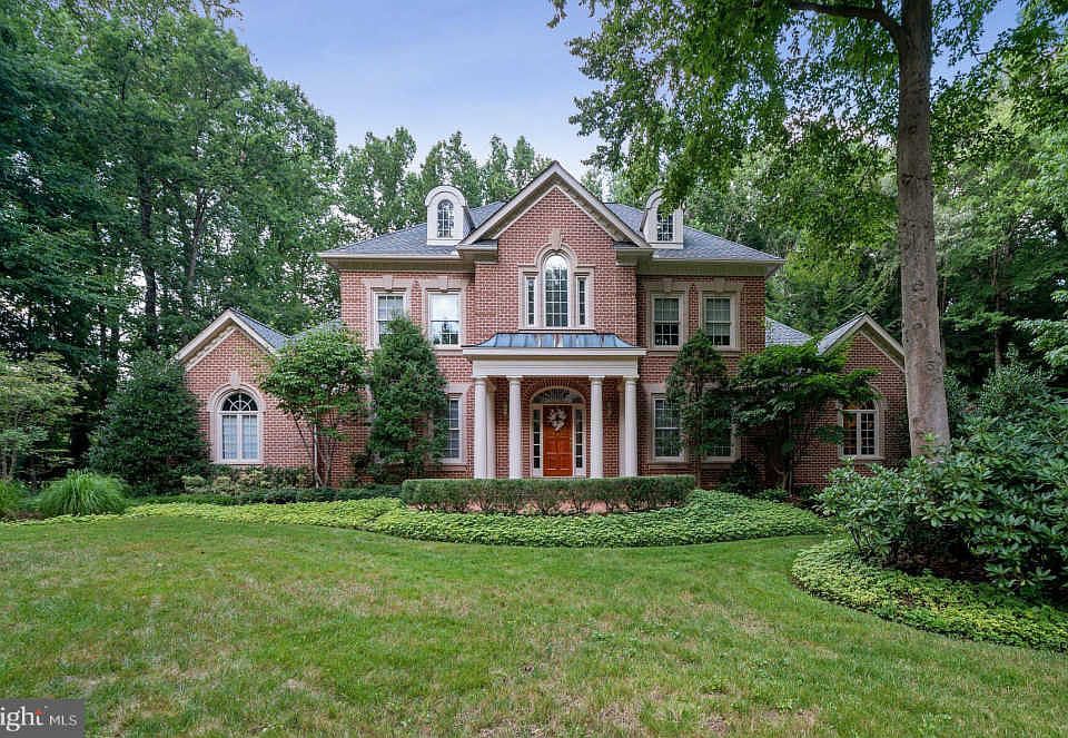 1st image of 2420 Fox Creek Ln