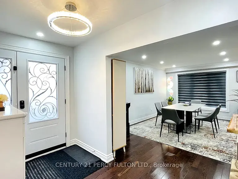 10 Clementine Sq — Photo 5