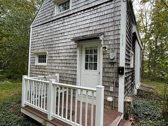 Side door/main entry from driveway