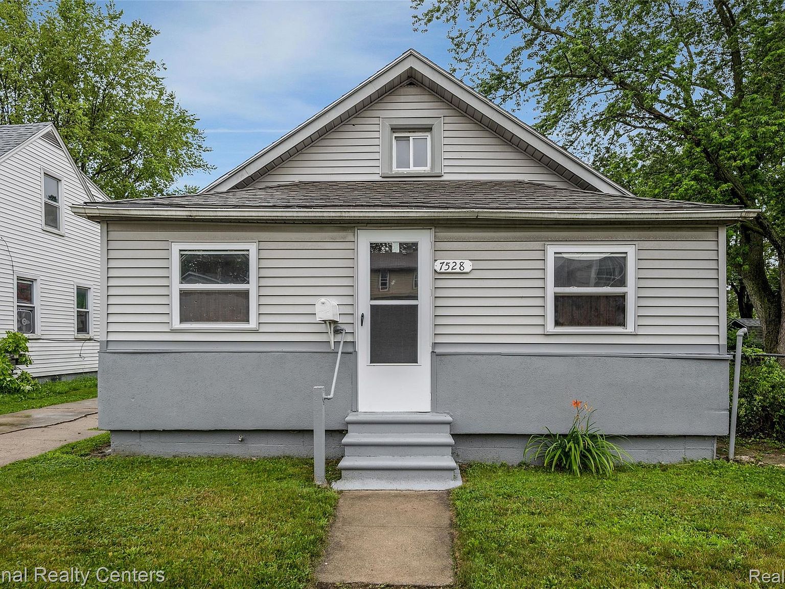 7528 Studebaker Ave, Warren, MI 48091 | Zillow