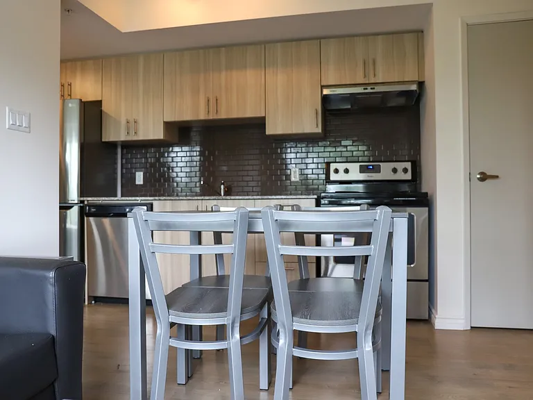 275 Larch St — Photo 11
