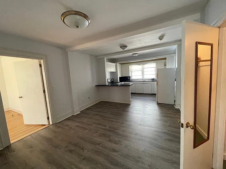 16 Mann Ave #1B — Photo 10