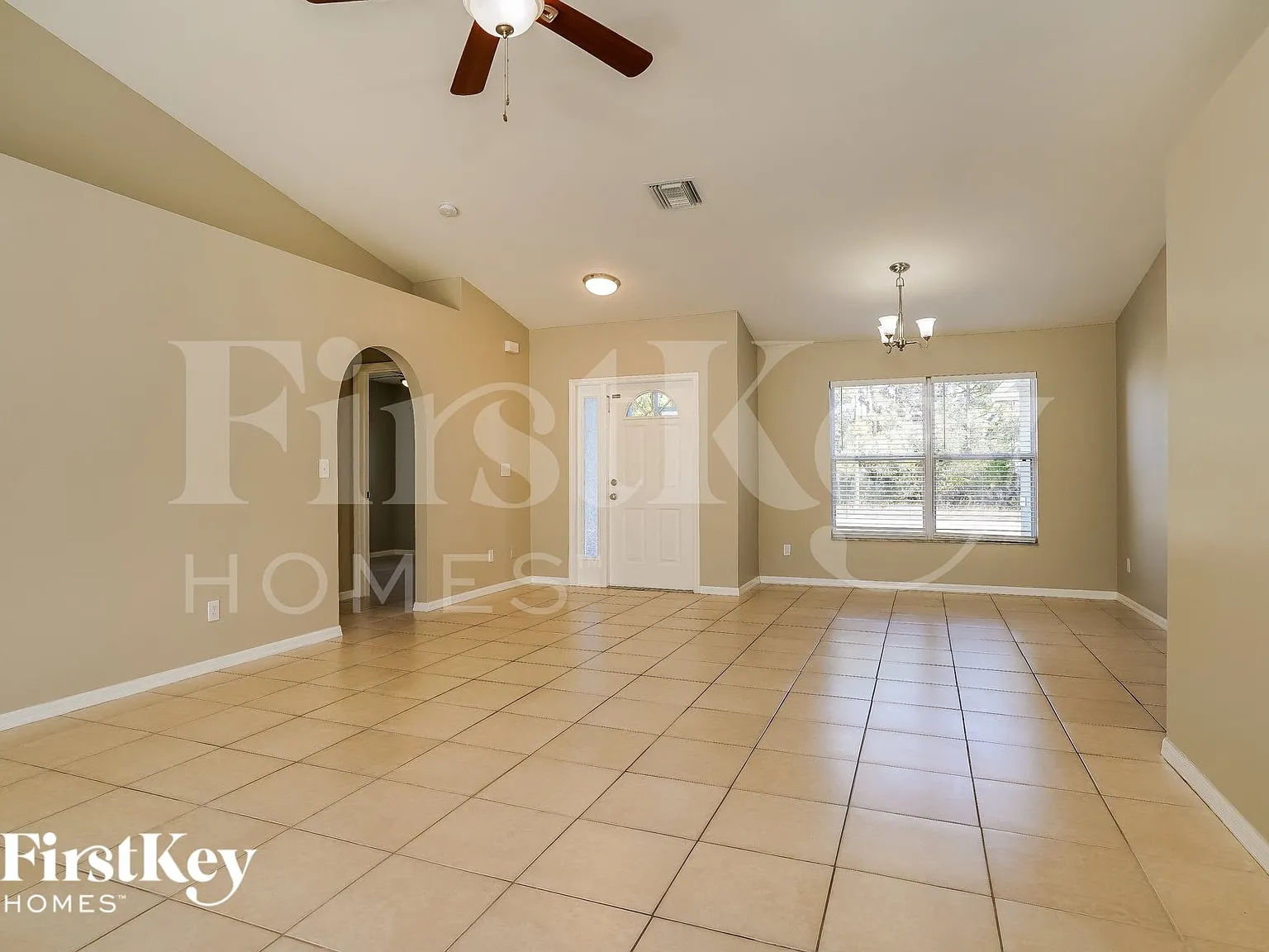 3 bed, 2.0 bath, 1576 sqft, $1,875 — Photo 3
