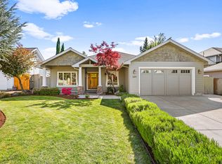 1054 Pumpkin Rdg, Eagle Point, OR 97524