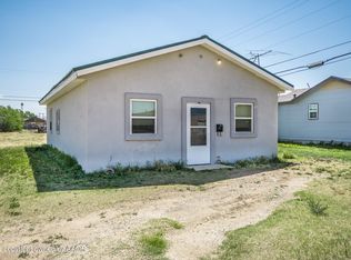 611 Miller Ave, Dumas, TX 79029
