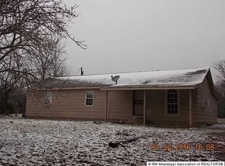 2886 Pleasant Hill Rd, Nesbit, MS 38651