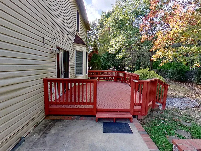 5911 Herring Ct — Photo 11