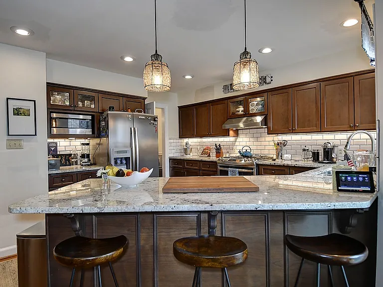 1301 Llewellyn Ave — Photo 11