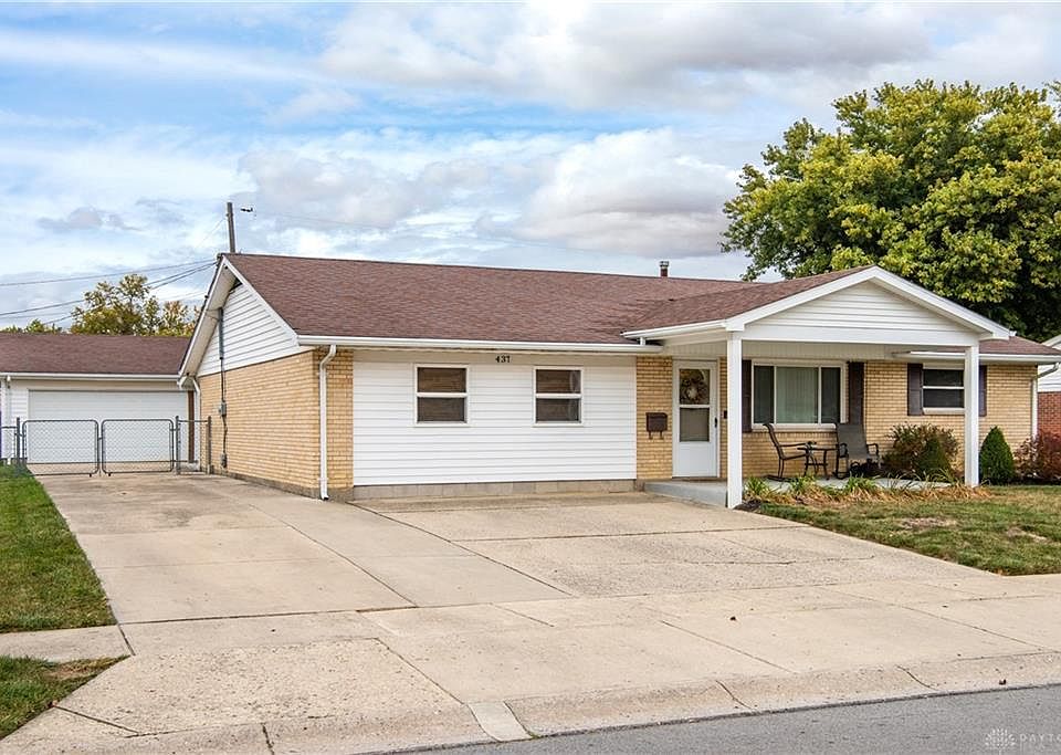 1st image of 437 Avon Oak Ct