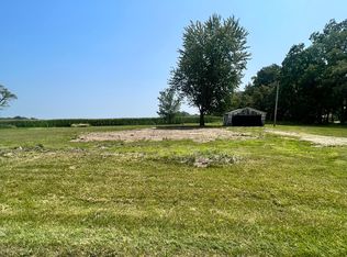 28015 Potomac Collison Rd, Potomac, IL 61865