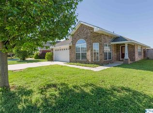 4723 Carrington Blvd SE, Owens Cross Roads, AL 35763