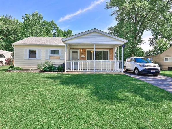 912 Sunrise Dr, Loveland, OH 45140