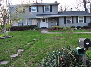 1056 Hickory Knls, Galesburg, IL 61401