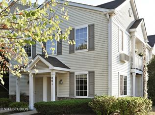 801 Silverstone Dr #801, Carpentersville, IL 60110