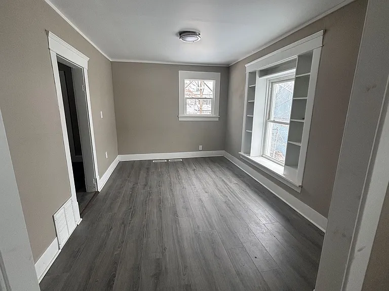 750 Brown St — Photo 7