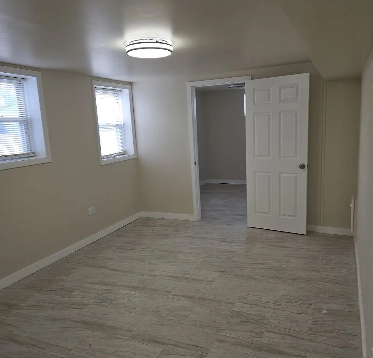 2 bed, 650 sqft, $1,500 — Photo 1
