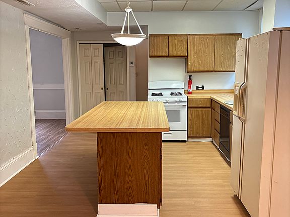 2nd image of 6129 Saint Clair Ave #8