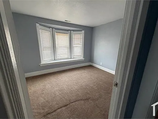 746 Spencer St — Photo 12