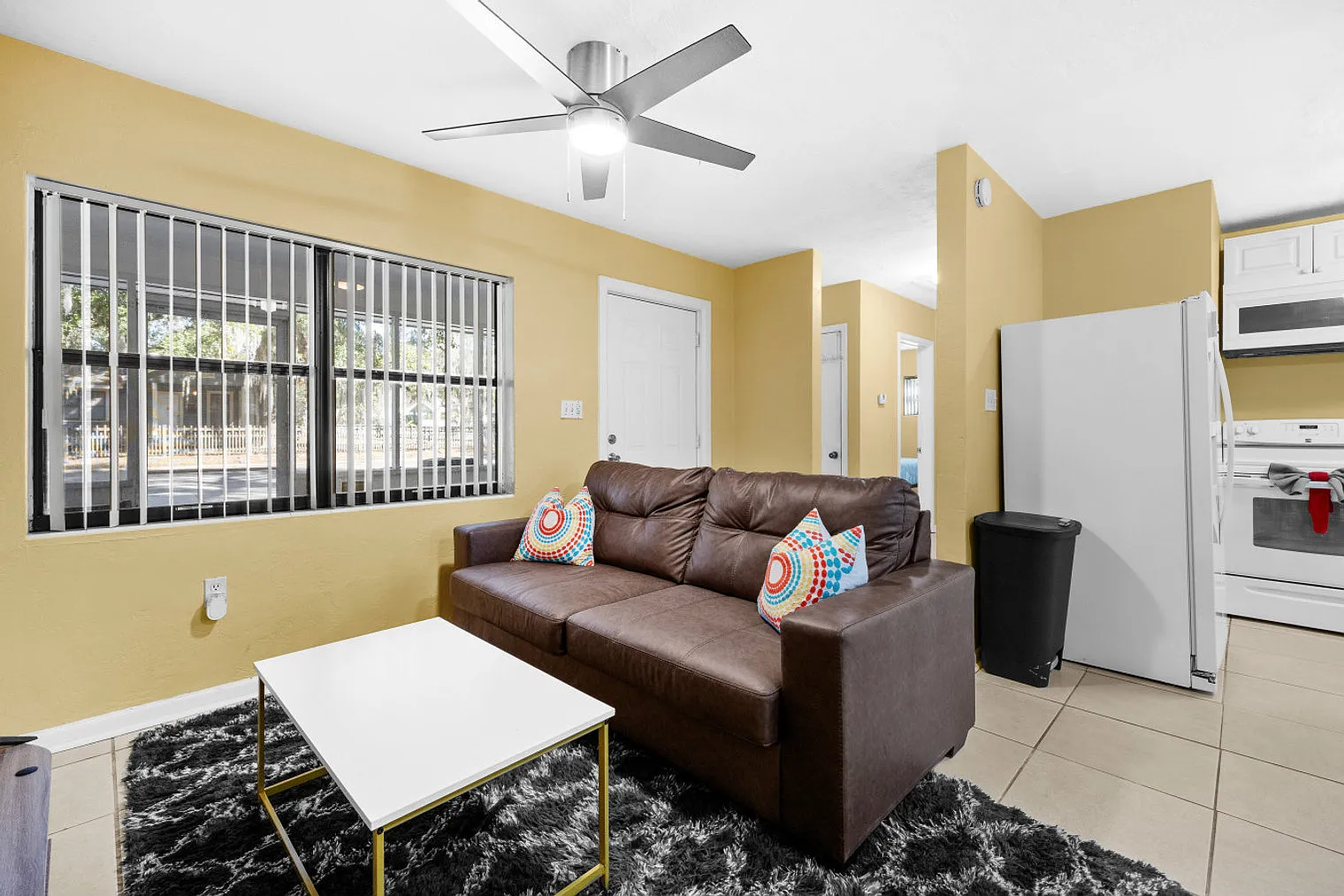 2 bed, 1.0 bath, 990 sqft, $2,924 — Photo 1