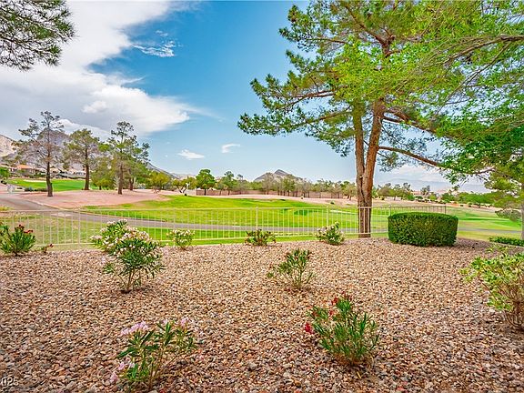 3rd image of 10646 Heritage Hills Dr