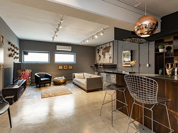 3rd image of 7224 Hillside Ave APT 10
