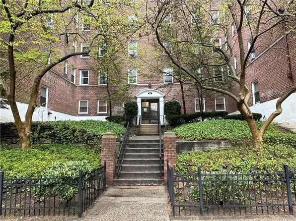 801 Bronx River Road #3J, Bronxville, NY 10708