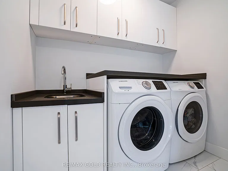 2621 Holbrook Dr #8 — Photo 29