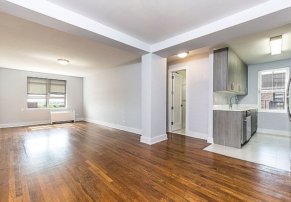 3rd image of 20-04 Seagirt Blvd #6C