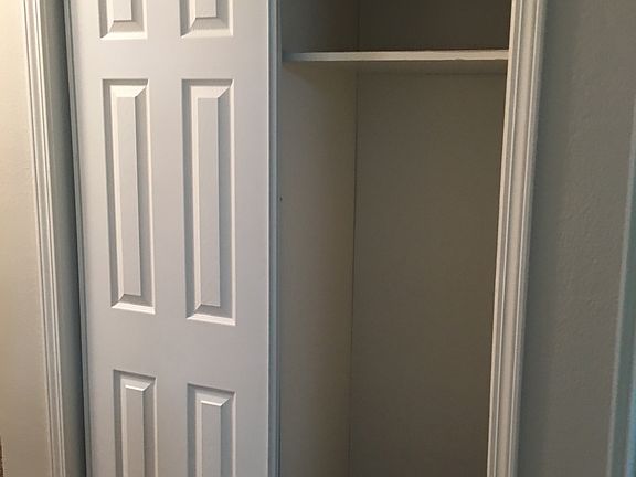 5th image of 34295 Rosemont Dr