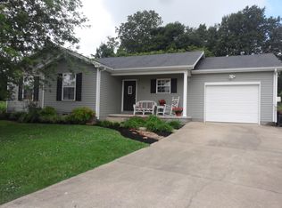 166 Heart Ln, Campbellsville, KY 42718