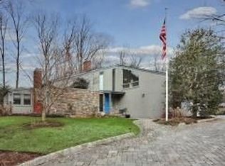 43 Wayside Pl, Montclair, NJ 07042