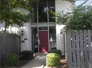 10401 Briarbend Dr APT 2, Saint Louis, MO 63146