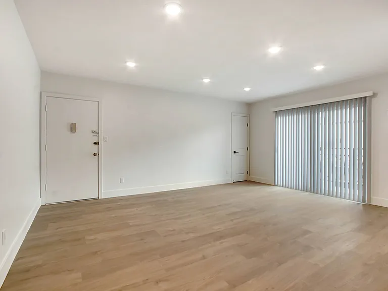 1140 N Ogden — Photo 3