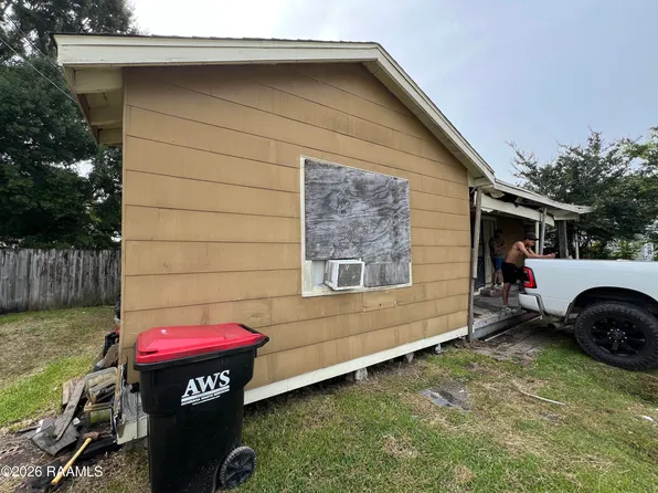 121 Evelyn Dr, Lafayette, LA 70506