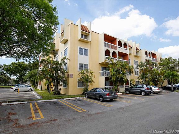 2nd image of 7720 Camino Real APT 207