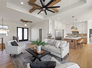 790 Hamilton Rd, Waukee, IA 50263