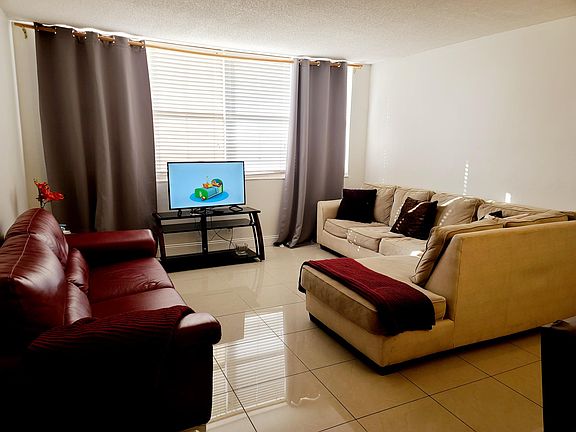 3rd image of 9143 SW 77th Ave #310B