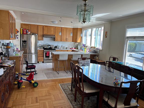 2nd image of 1594 30th Ave