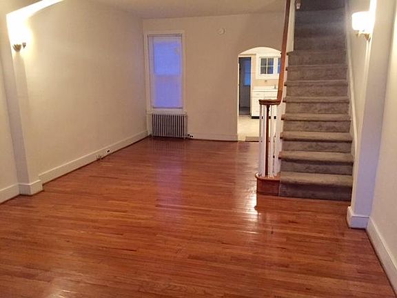 4th image of 1203 Linden St