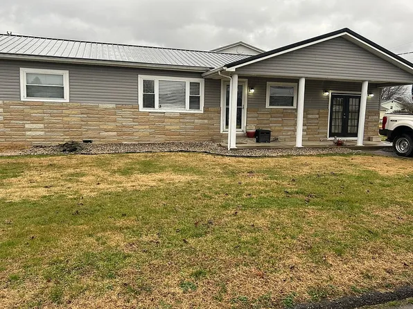 903 Virginia St, Ravenswood, WV 26164