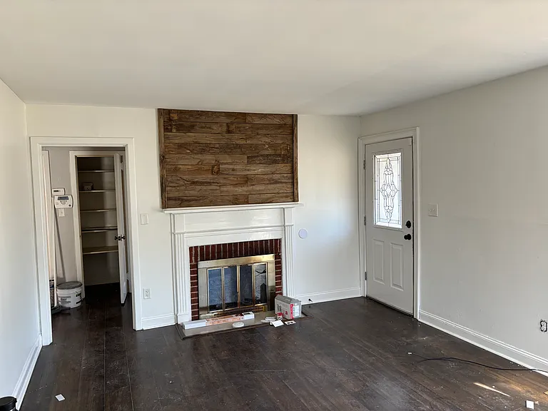 1127 Glenn Ave — Photo 7