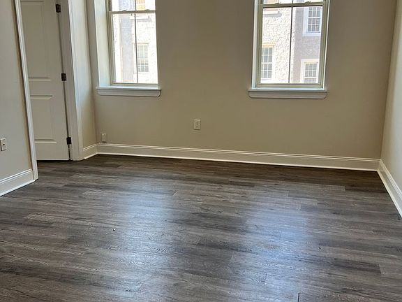 5th image of 635 W Girard Ave Unit B