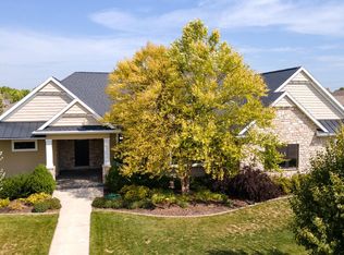 1209 Bobby Ct, Appleton, WI 54915