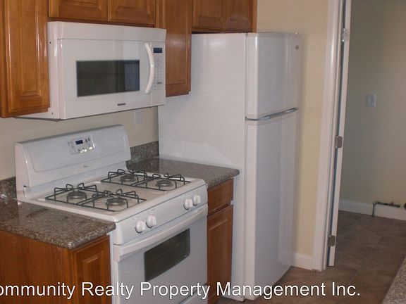 4th image of 185 25th St