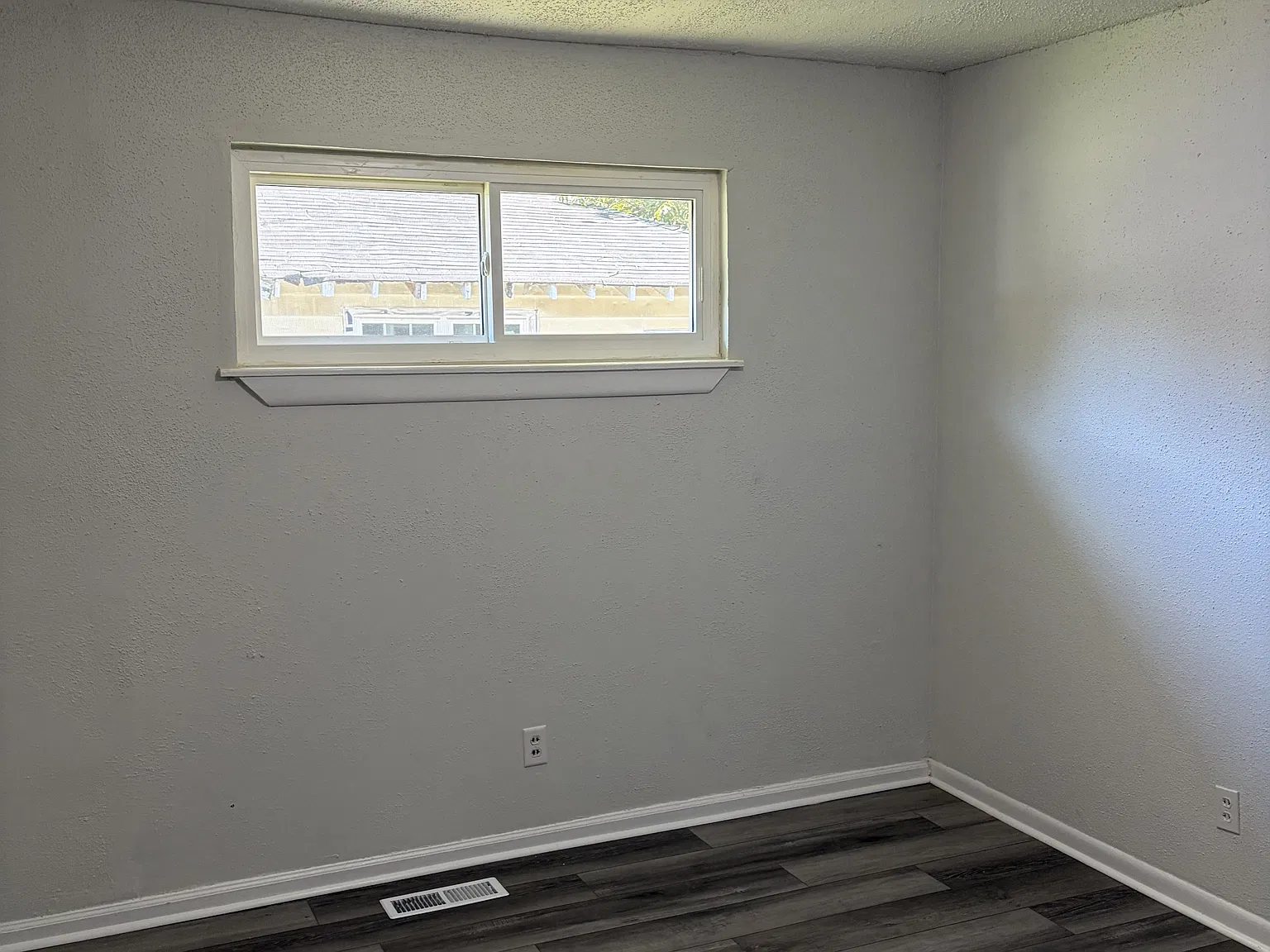 1113 Sheridan Avenue - A — Photo 3