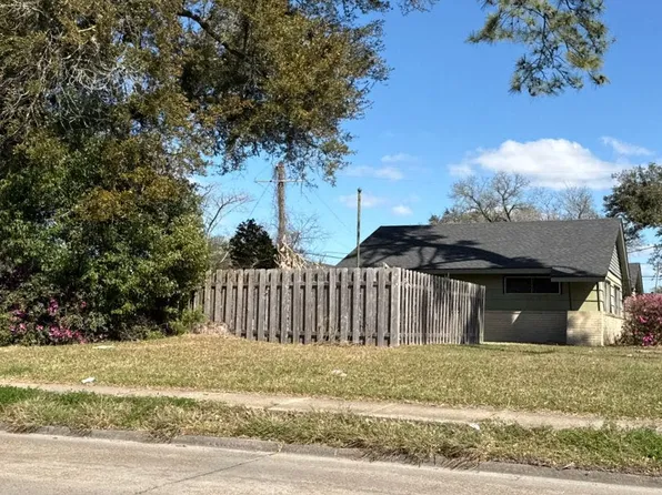 4013 Louisiana Ave, Lake Charles, LA 70607