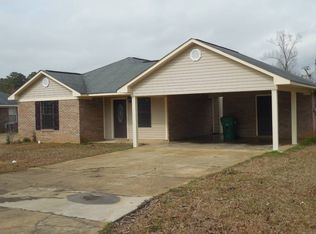 610 White Oak Dr, Kosciusko, MS 39090