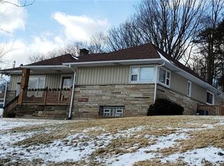 1129 Altman Rd, Jeannette, PA 15644