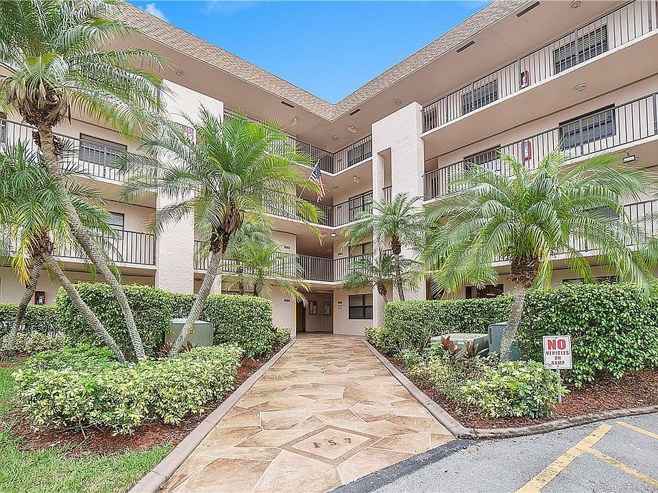 1st image of 10145 Sunrise Lakes Boulevard #304