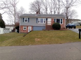 12 Forest Hill Dr, Johnston, RI 02919